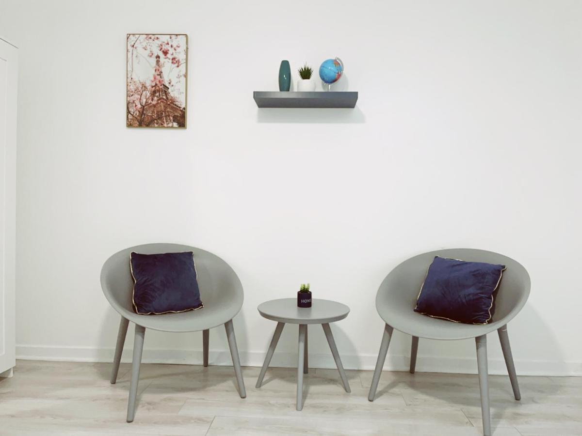 Apt 67M2 Hyper Centre: 2 Chambres, Cuisine Tv Wifi Fontenay-le-Comte Dış mekan fotoğraf